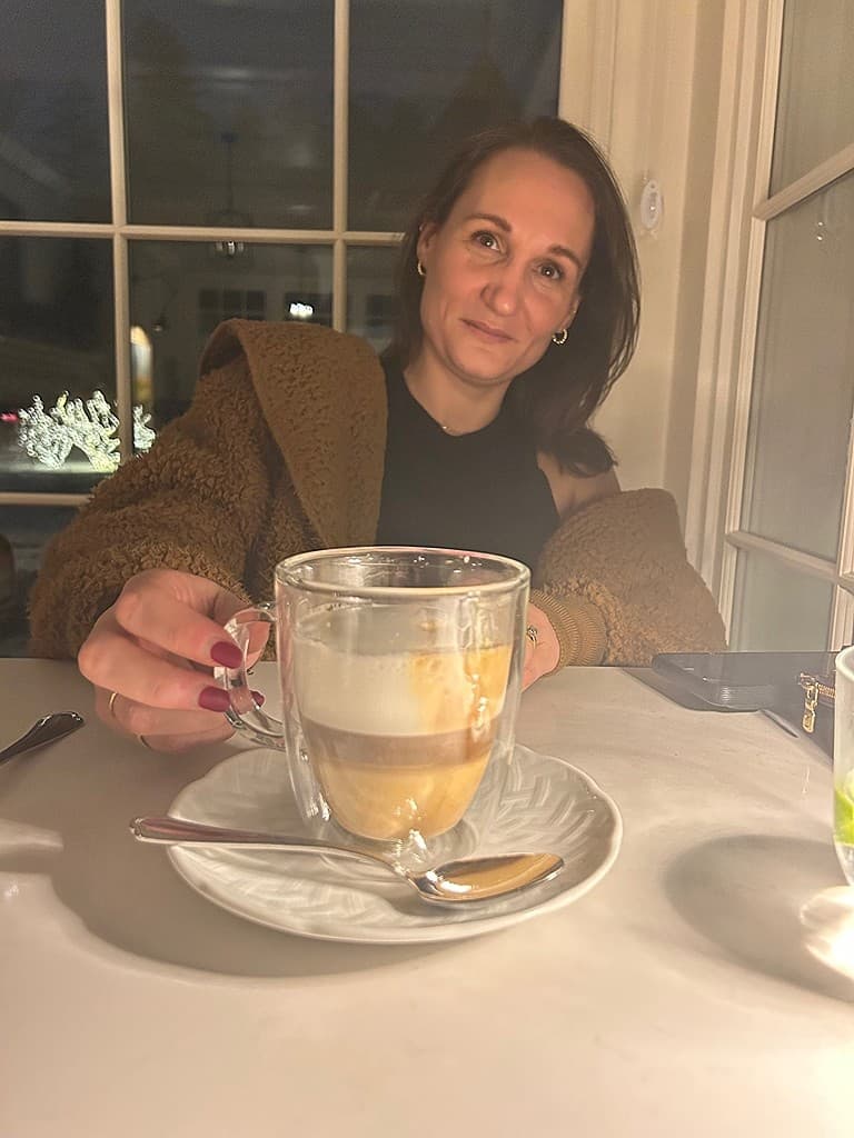 Before selfie for AI Headshot 4