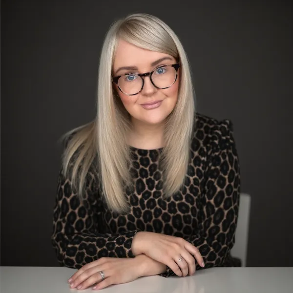 Professional AI headshot 6