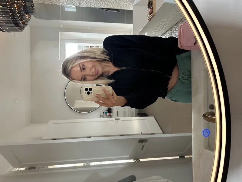 Sample selfie upload for AI headshot training photo 4